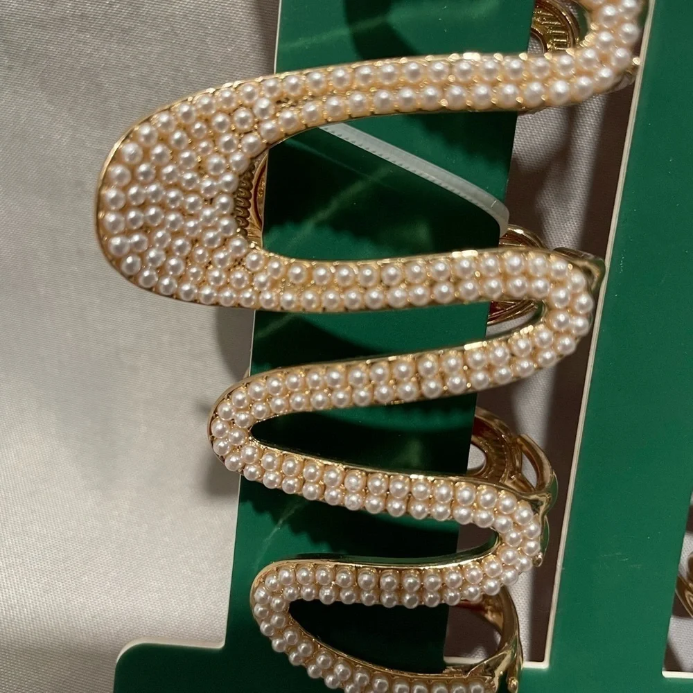 NWT Piper K Gold Spiral Rhinestone Pearl Hair Claw
